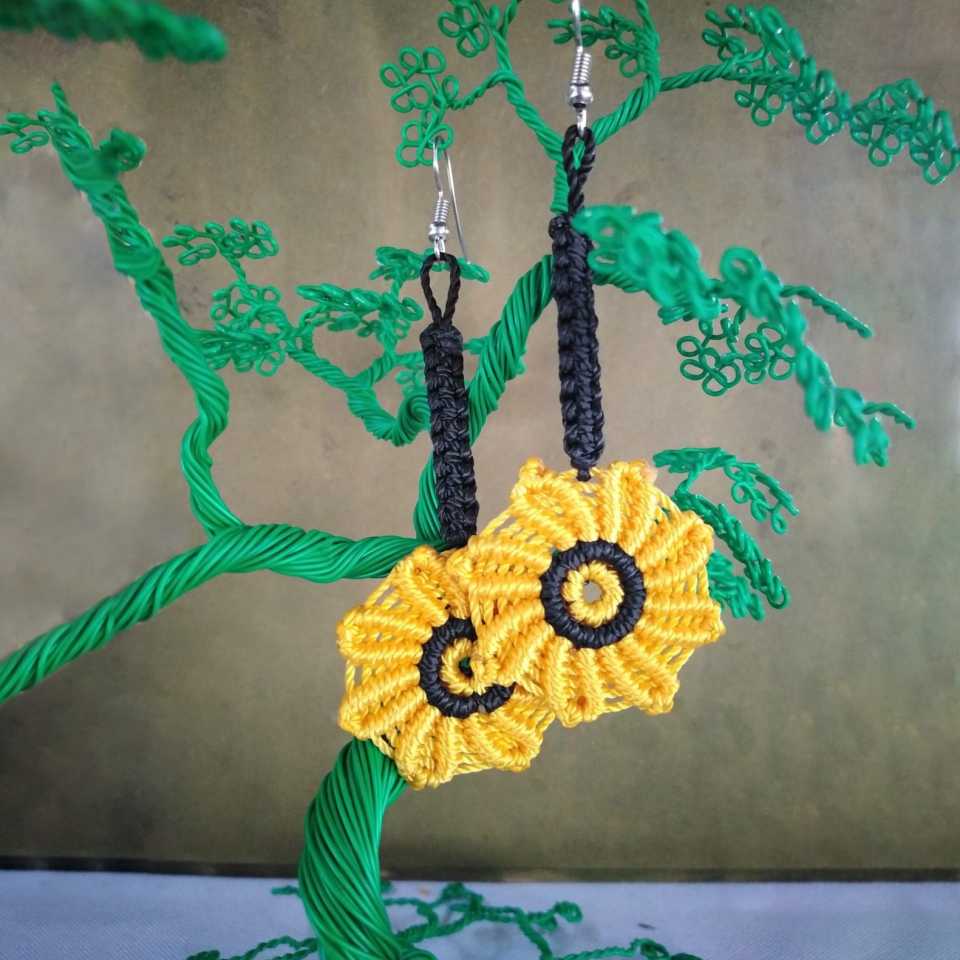 Aretes de girasol
